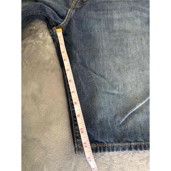 Levi Strauss Co Blue Denim 5Pocket Design Button Zip Closure Jorts W 33 - Picture 7 of 7